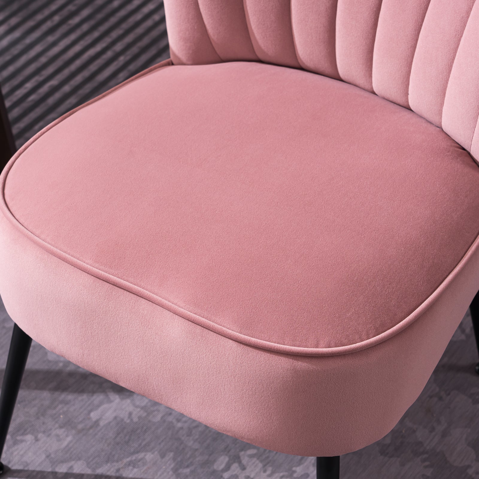Velvet Accent Chair Set of 2 Pink